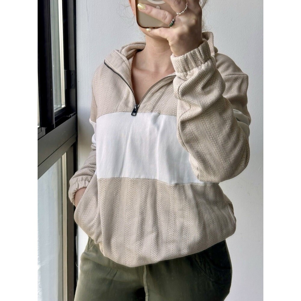 Denim & Flower Ricky Singh Women's M Beige/White Colorblock 1/4 Zip Hoodie